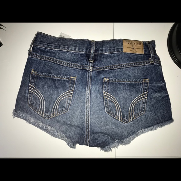 Hollister high waisted jeans shorts - Picture 2 of 3
